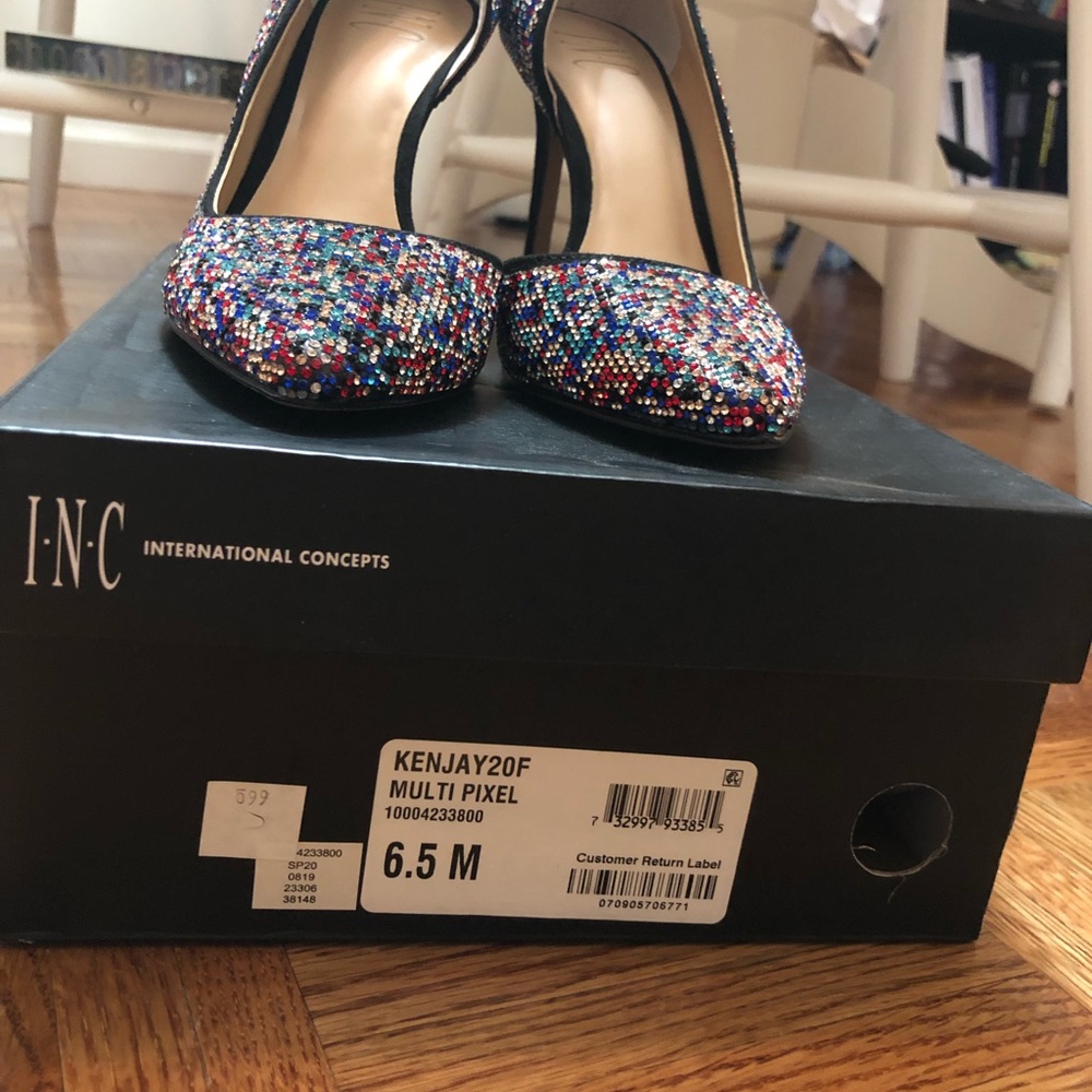 INC Kenjay Multi pixel 6.5 d’orsay heels - Picture 4 of 9
